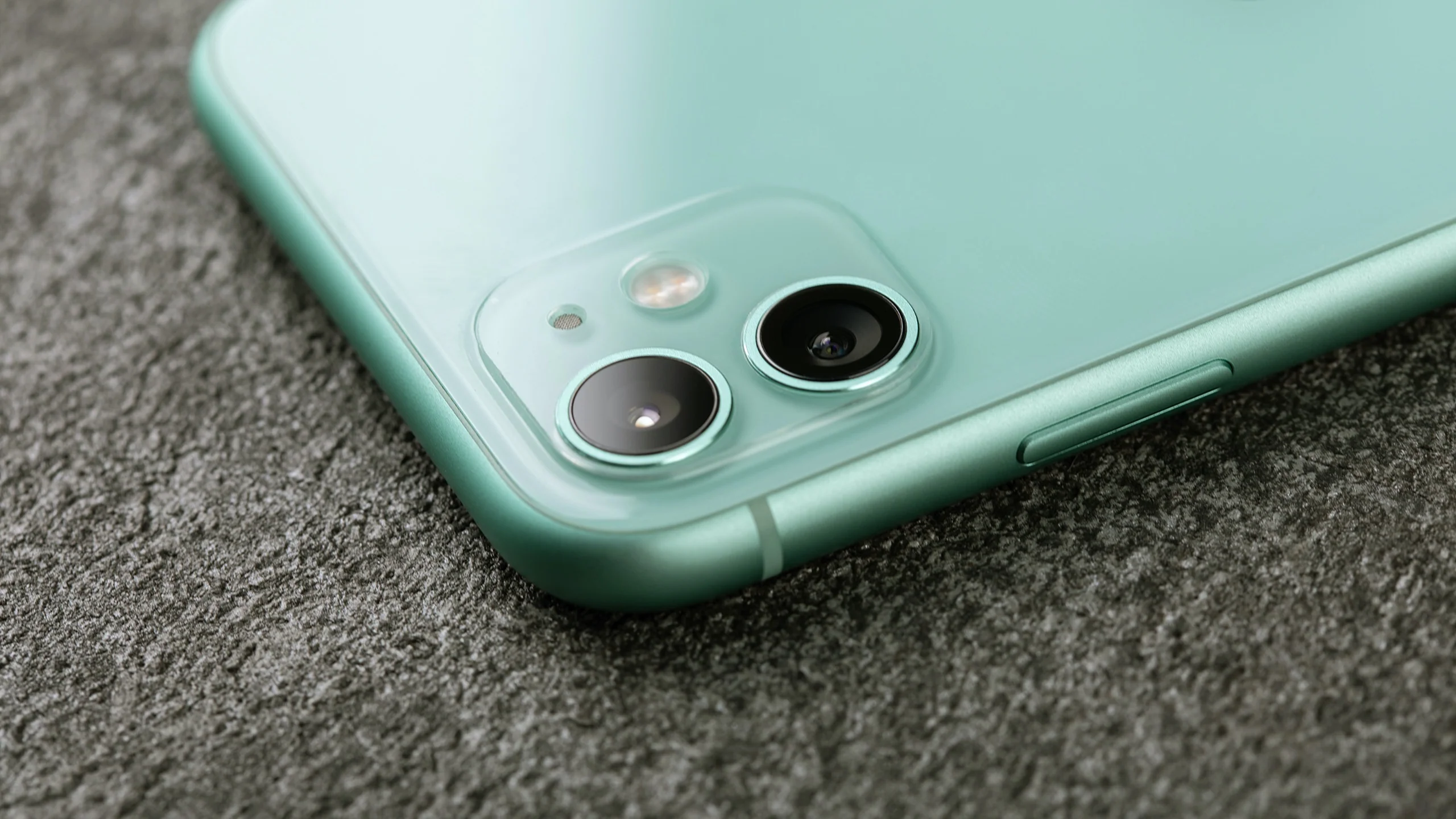AirFoil Camera Protector - Image 3