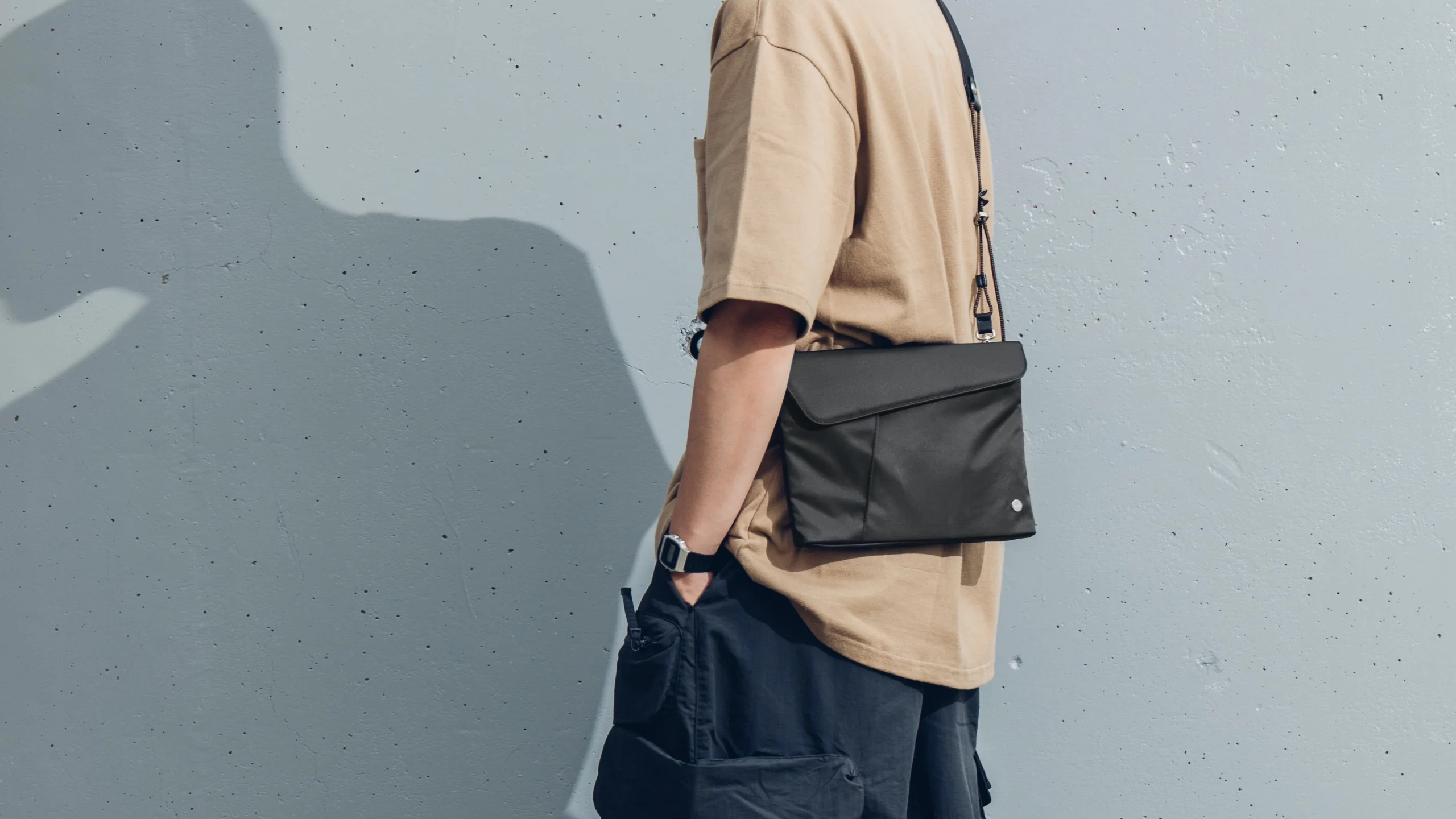 Aro Slim Crossbody Bag - Image 3