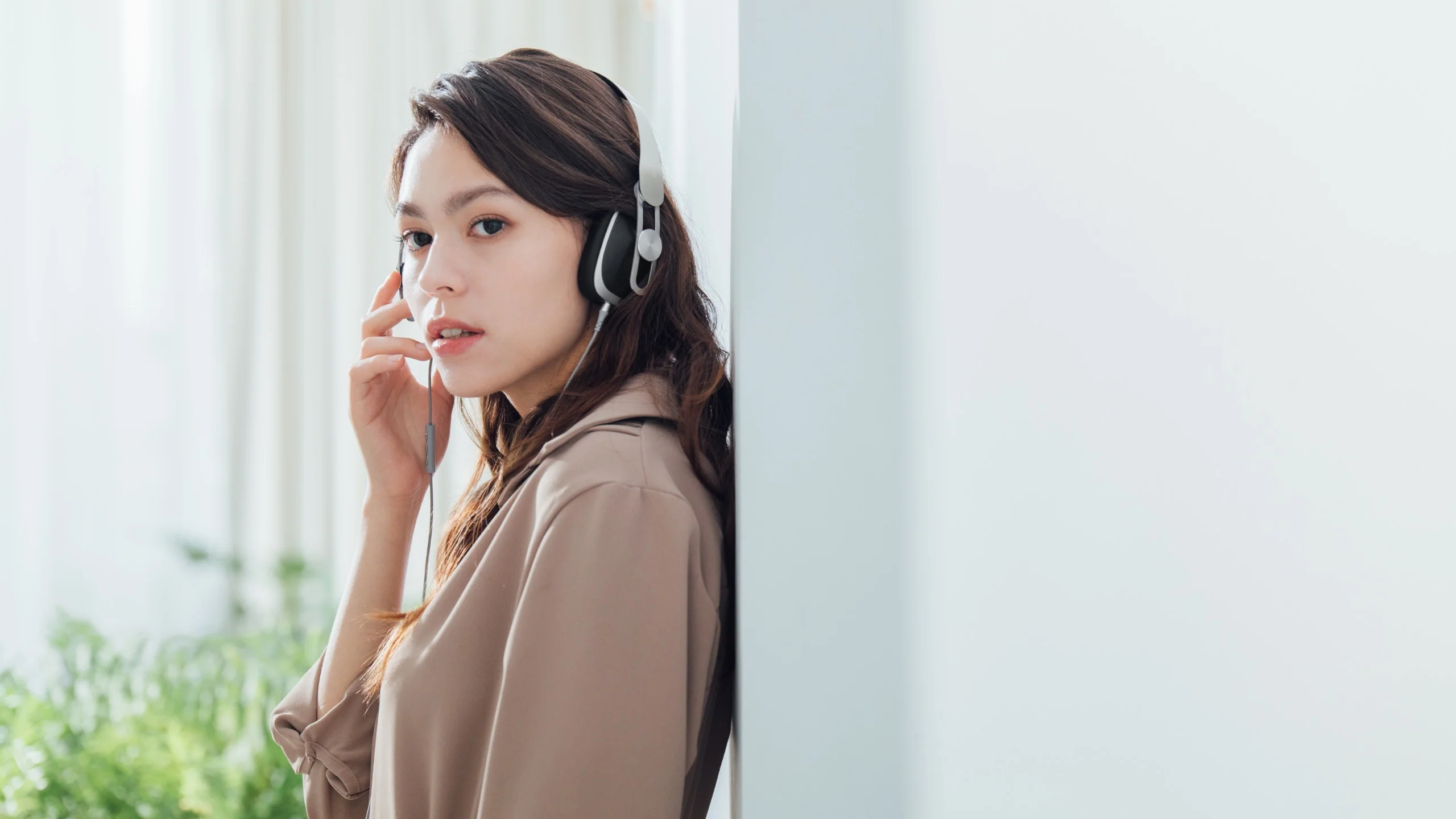 Avanti Lightning On-ear Headphones - Image 4