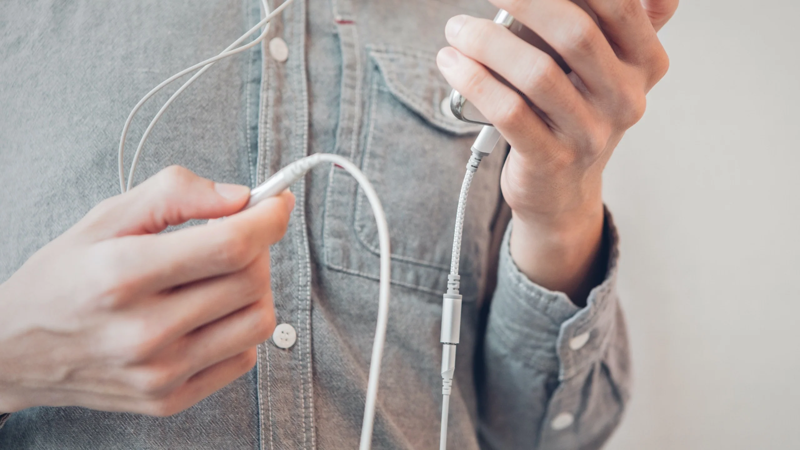 Integra™ Headphone Jack Adapter - Image 5