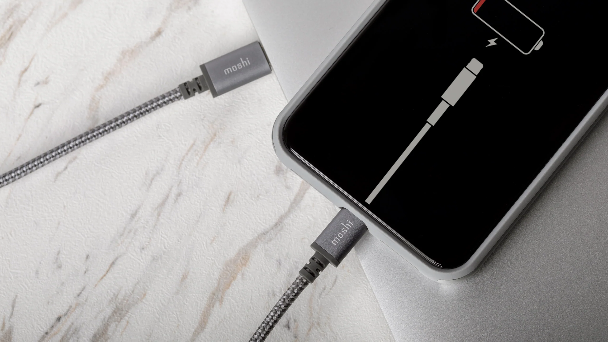 Integra USB-C charge/sync cable with Lightning connector - Image 4