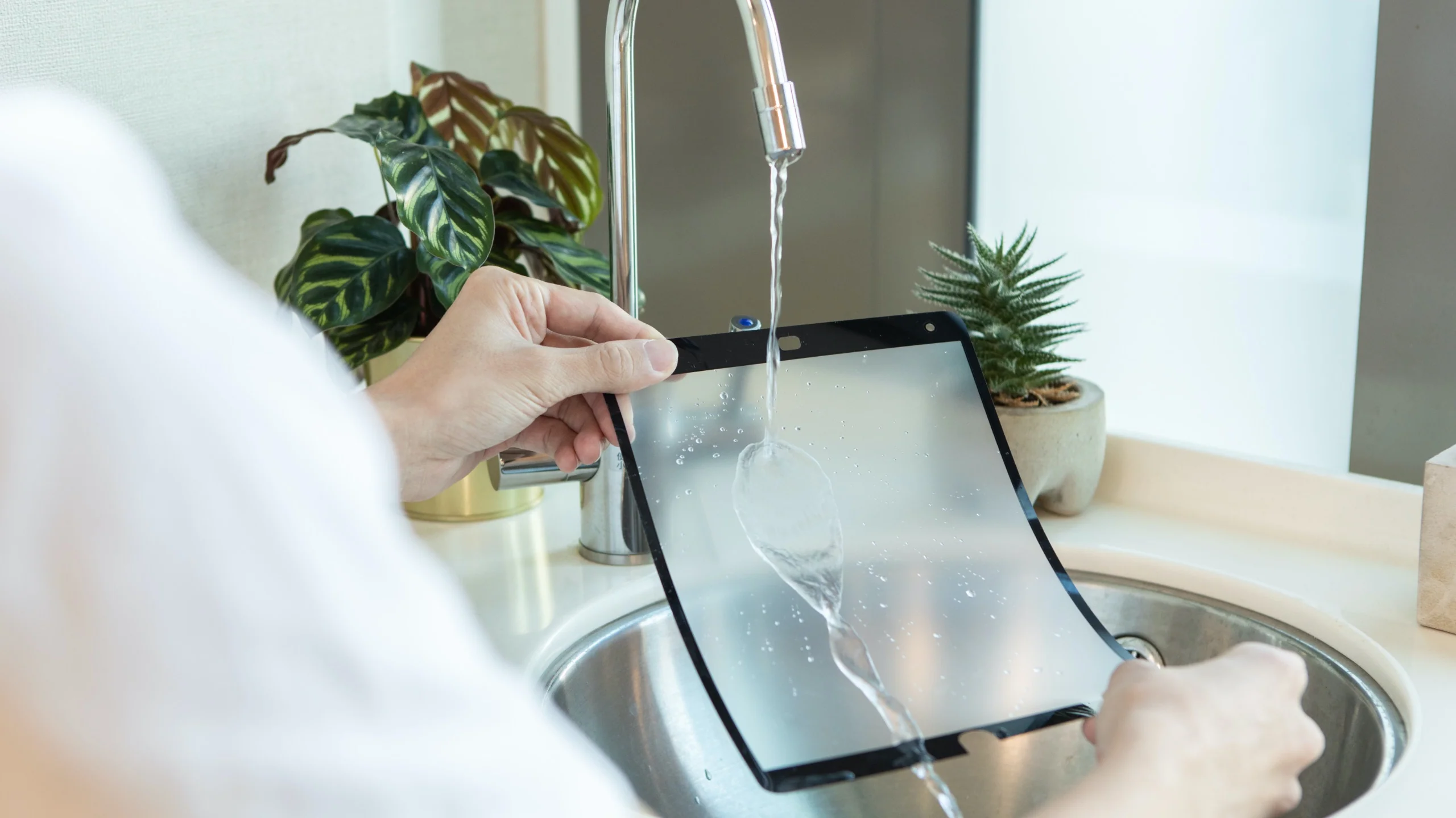 iVisor AG Anti-glare Screen Protector - Image 10