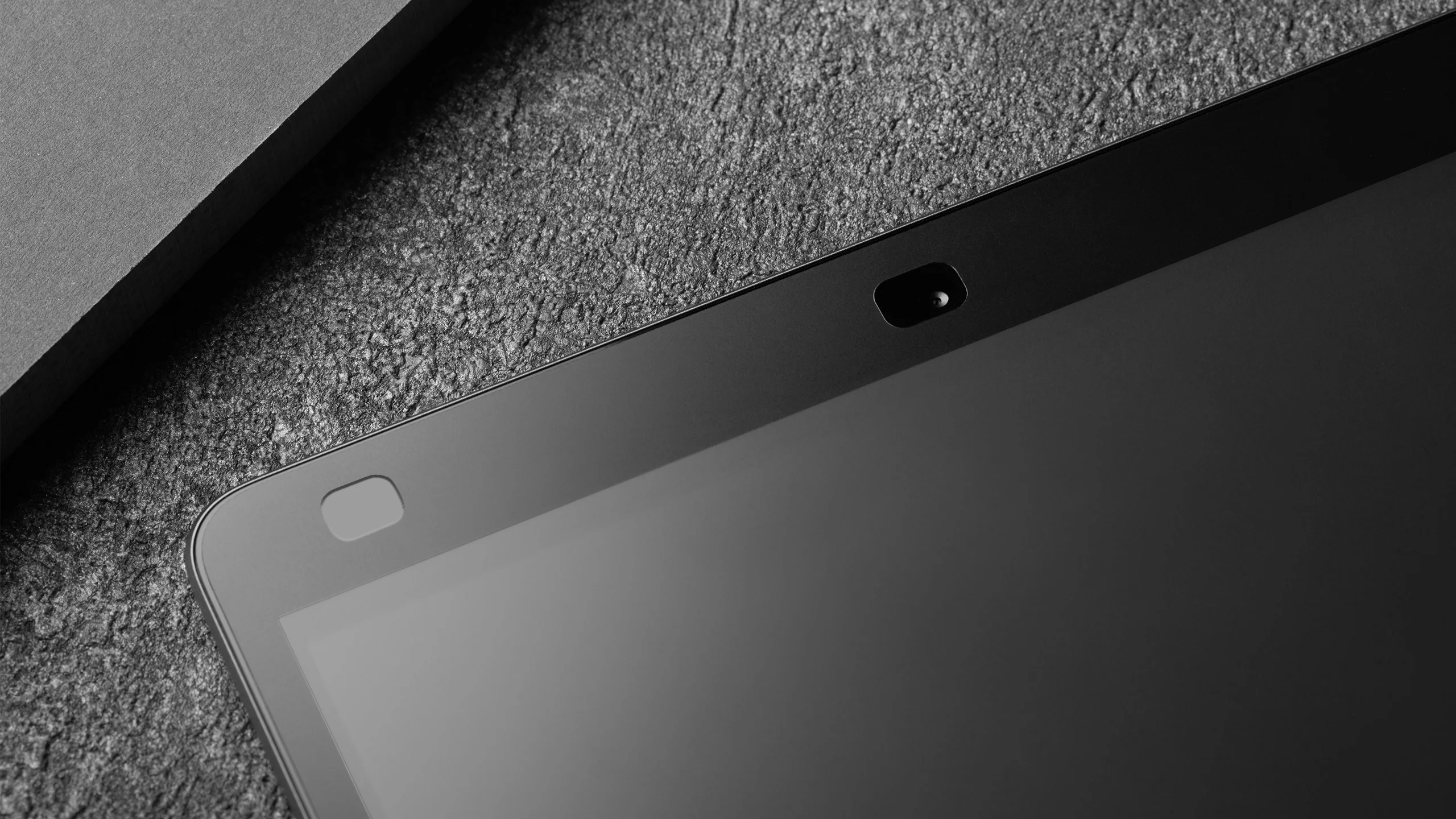 iVisor AG Anti-glare Screen Protector - Image 37