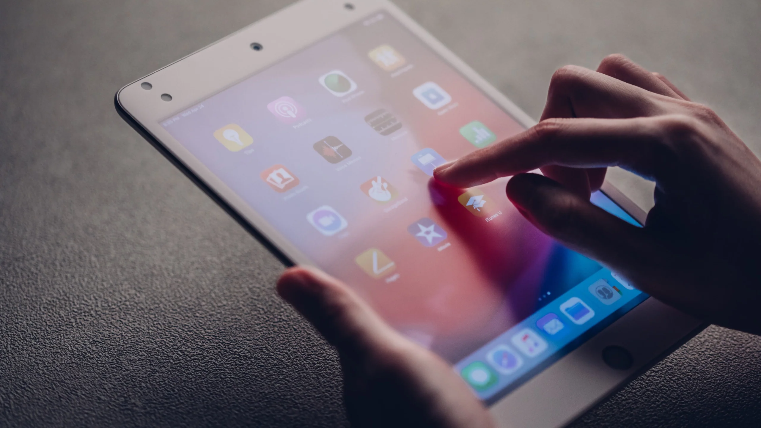 iVisor AG Anti-glare Screen Protector - Image 4