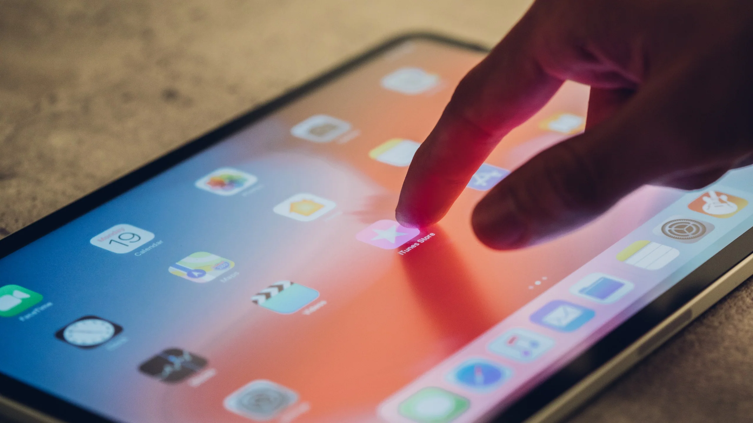 iVisor AG Anti-glare Screen Protector - Image 57