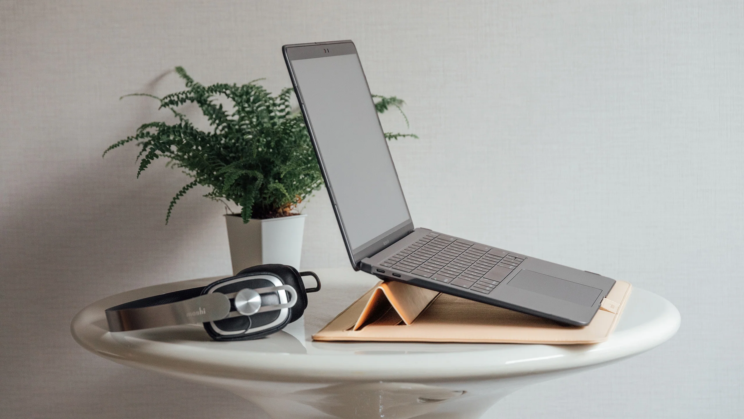 Muse 3-in-1 Slim Laptop Sleeve - Image 17
