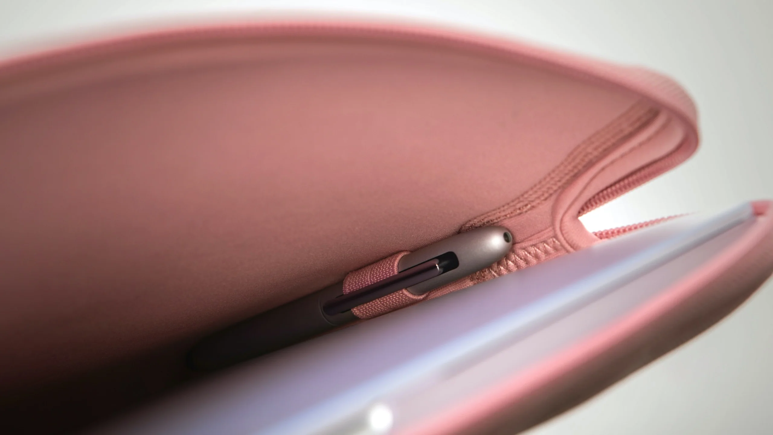 Pluma Laptop Sleeve - Image 20