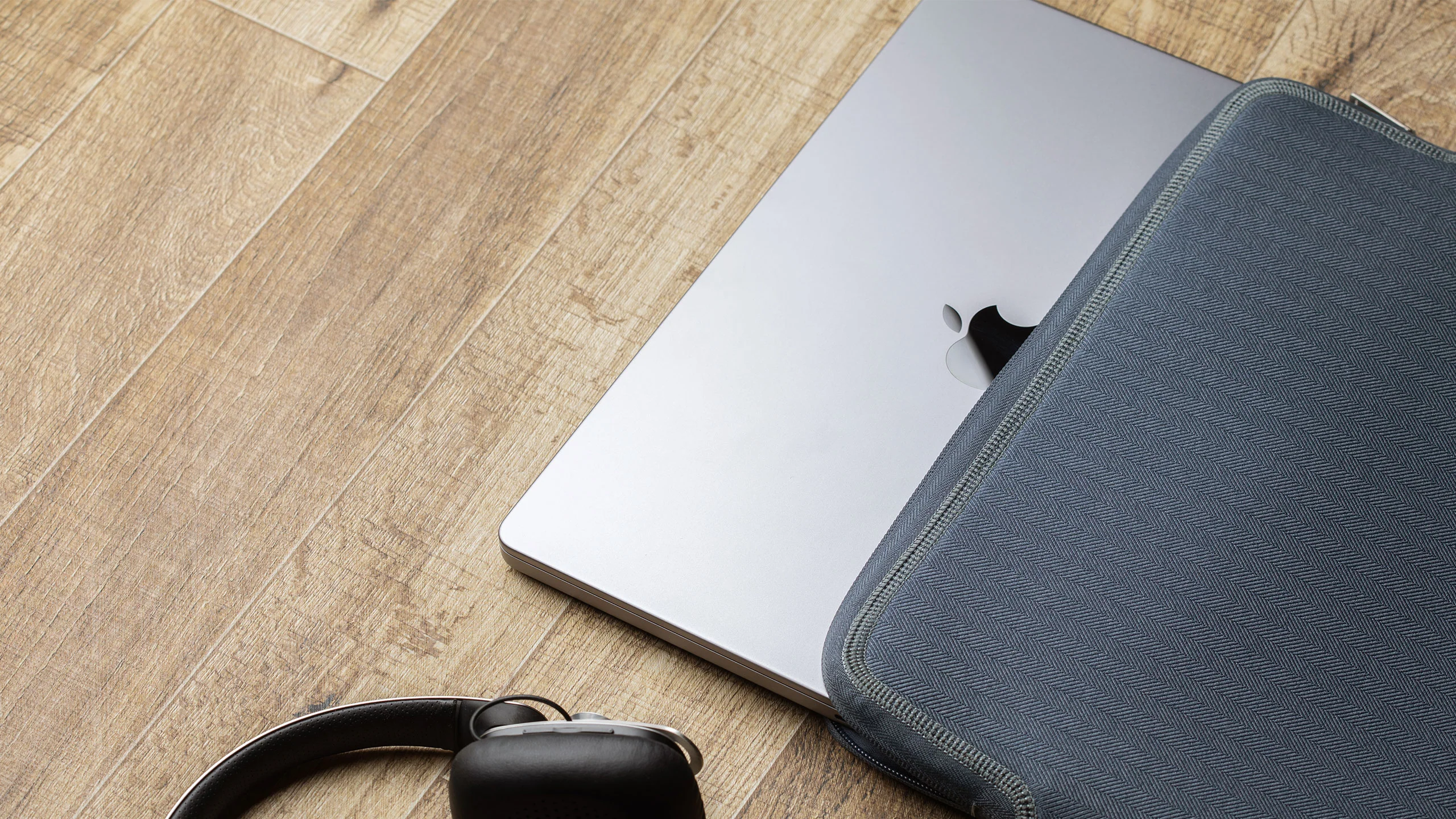 Pluma Laptop Sleeve - Image 35