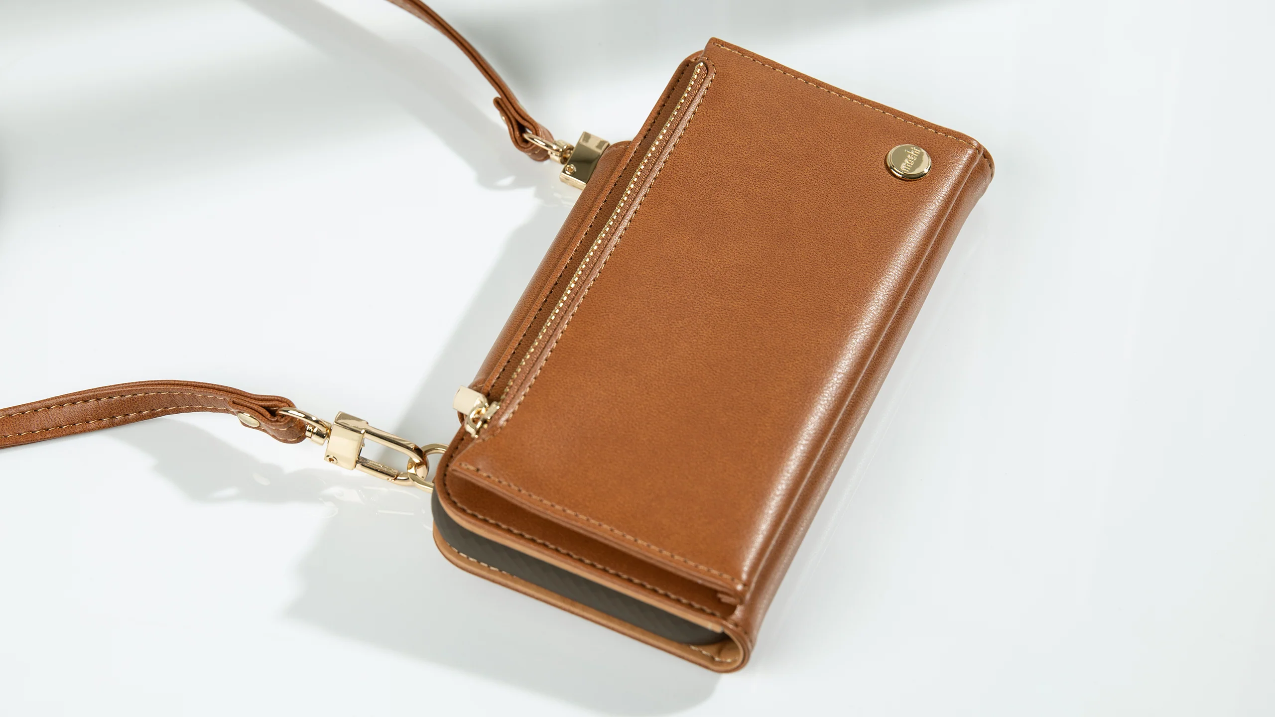 SnapTo™ Crossbody Wallet - Image 22