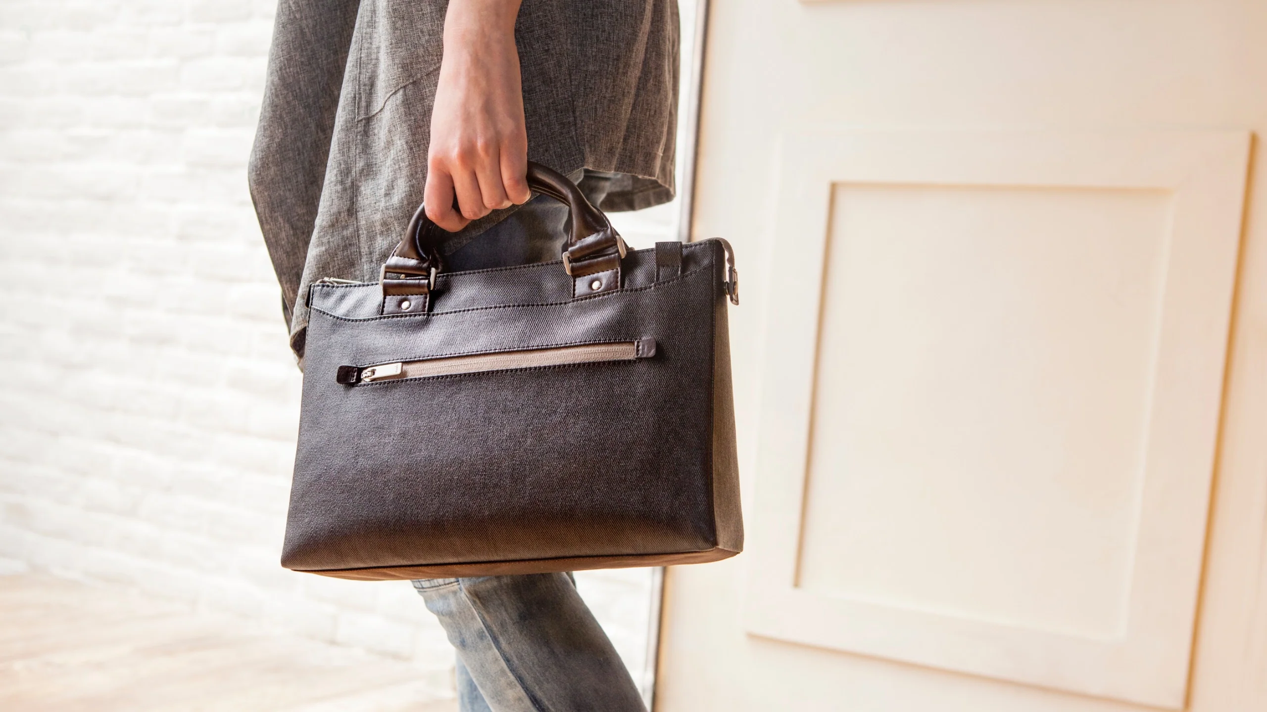 Urbana Mini Lightweight Handbag - Image 5