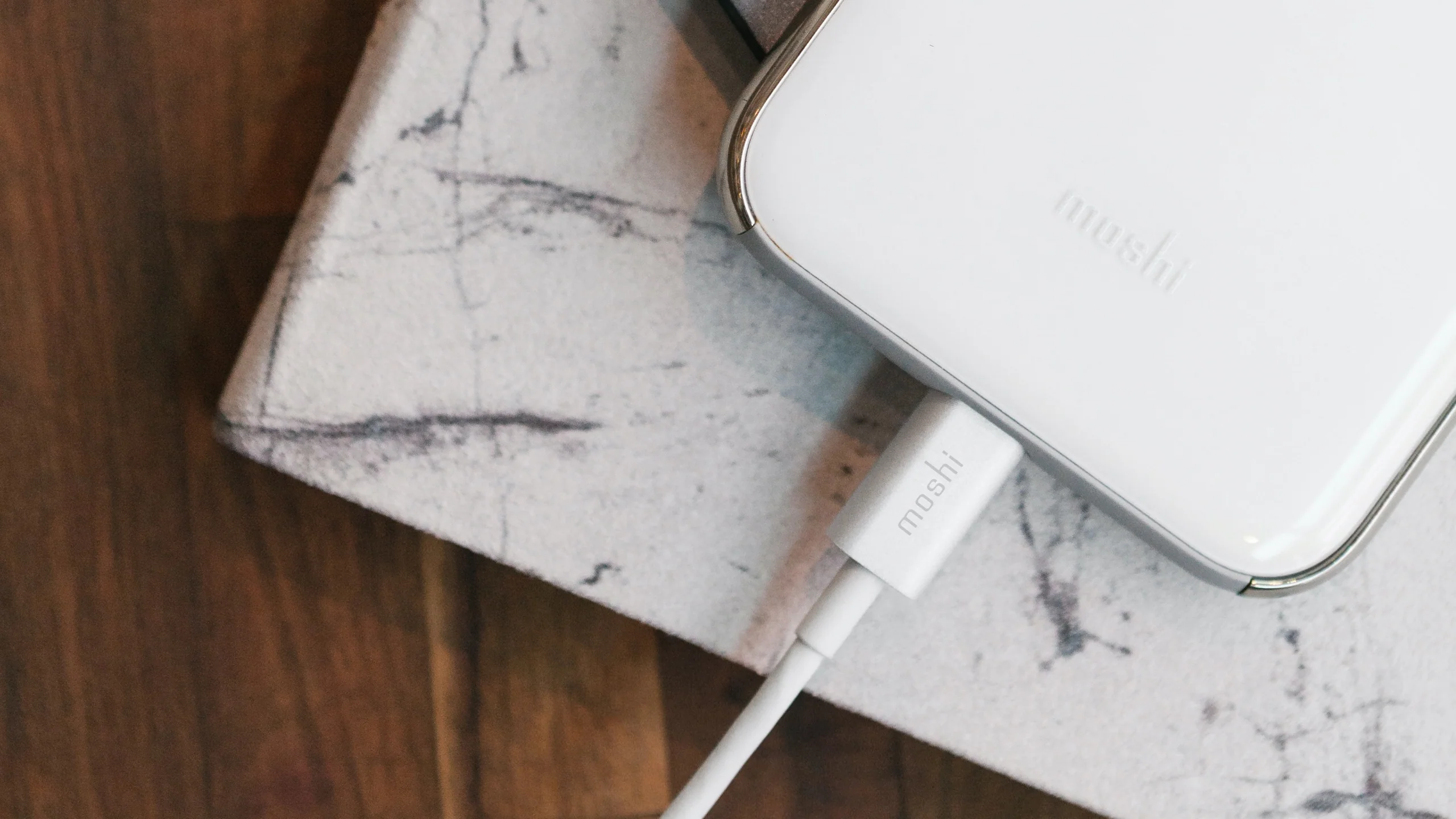 USB Cable with Lightning Connector - Image 15