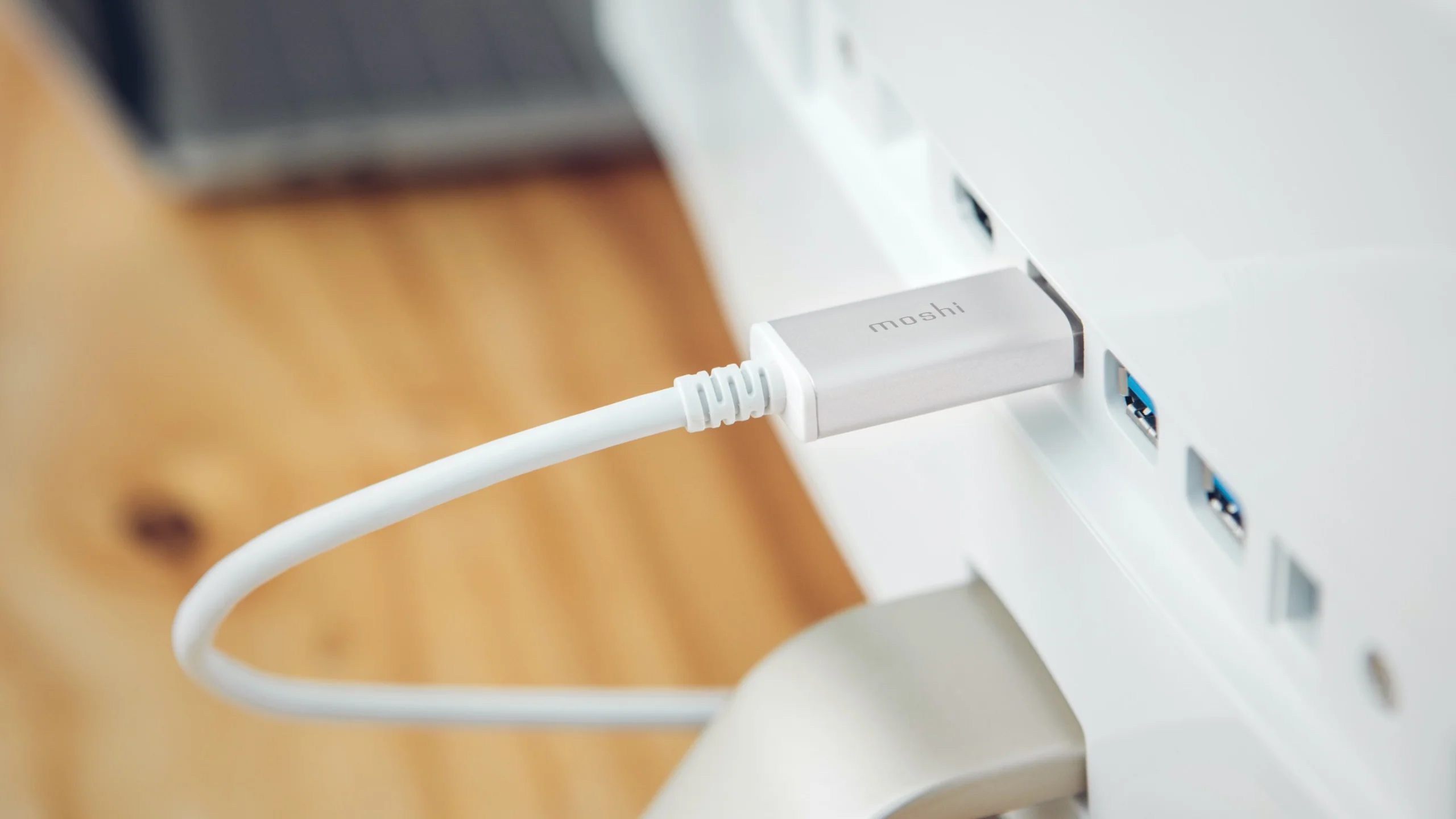USB-C to DisplayPort Cable - Image 3
